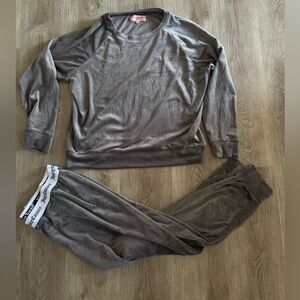 Juicy Couture Vintage Y2K McBling Sweatshirt and Pants Matching Set size L
